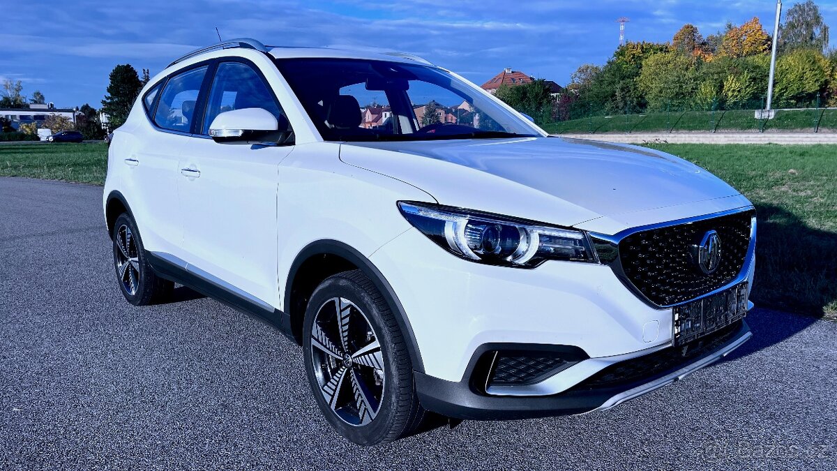 Elektrické SUV MG ZS Luxury Automat Kuze Panorama Kamera - 5