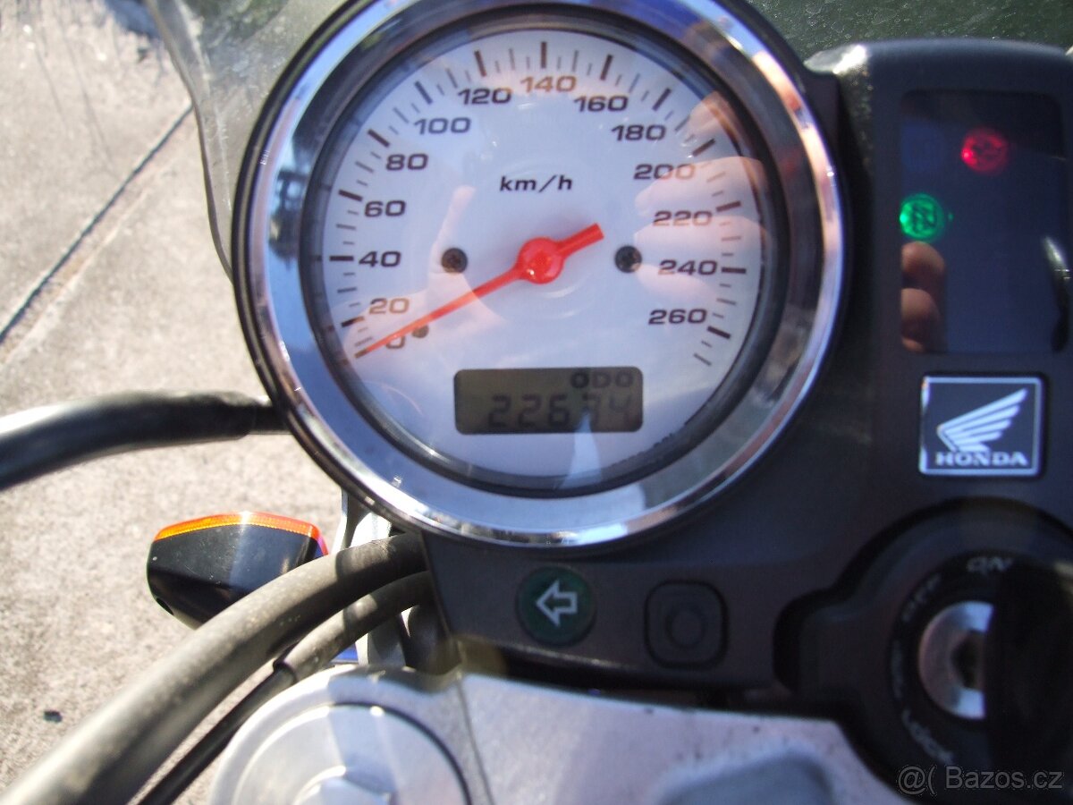 Honda CB600F Hornet - 5