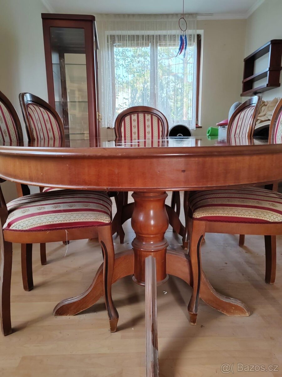 Obývací stěna, jídelní stůl, konferenční stolek - 5