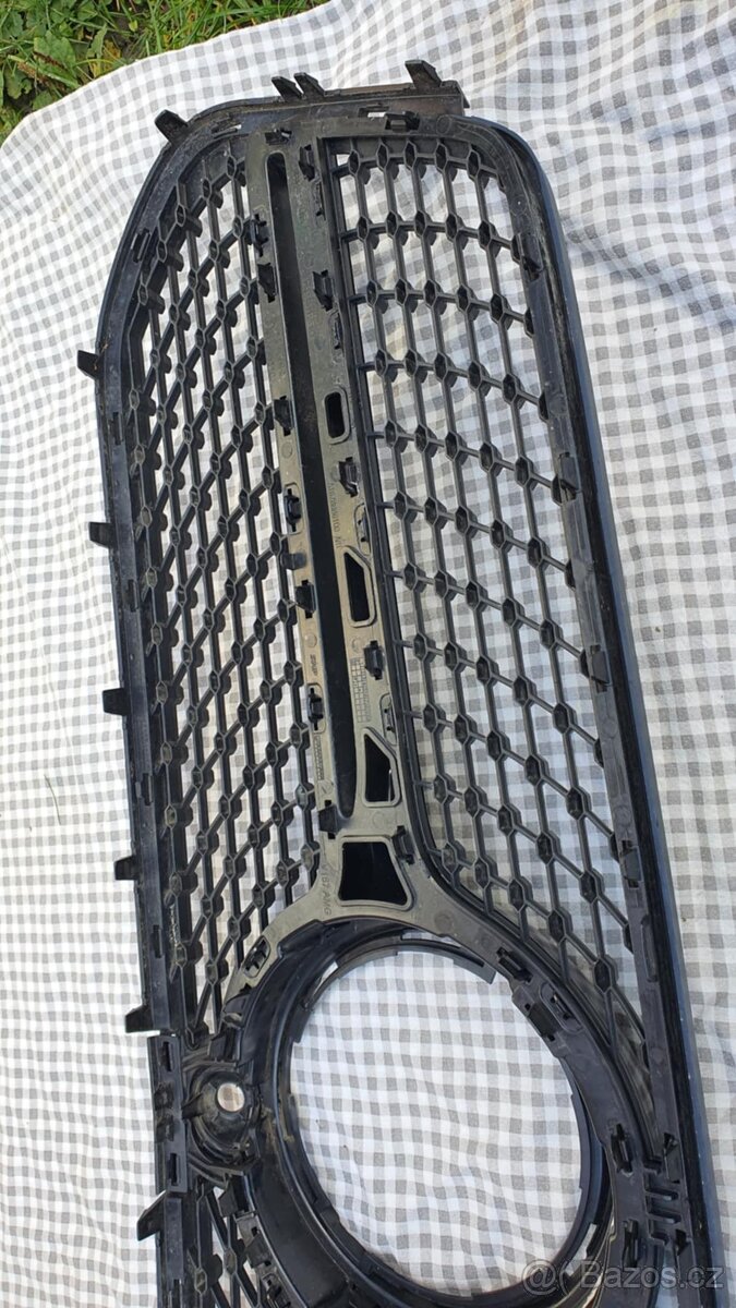 Přední maska Mercedes Benz - 5