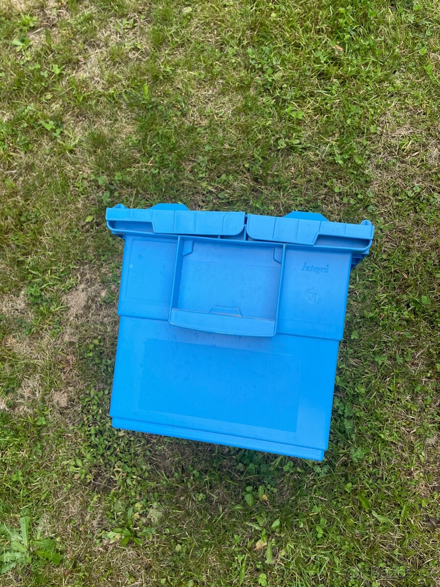 Prodám přepravní boxy integra nové - 5