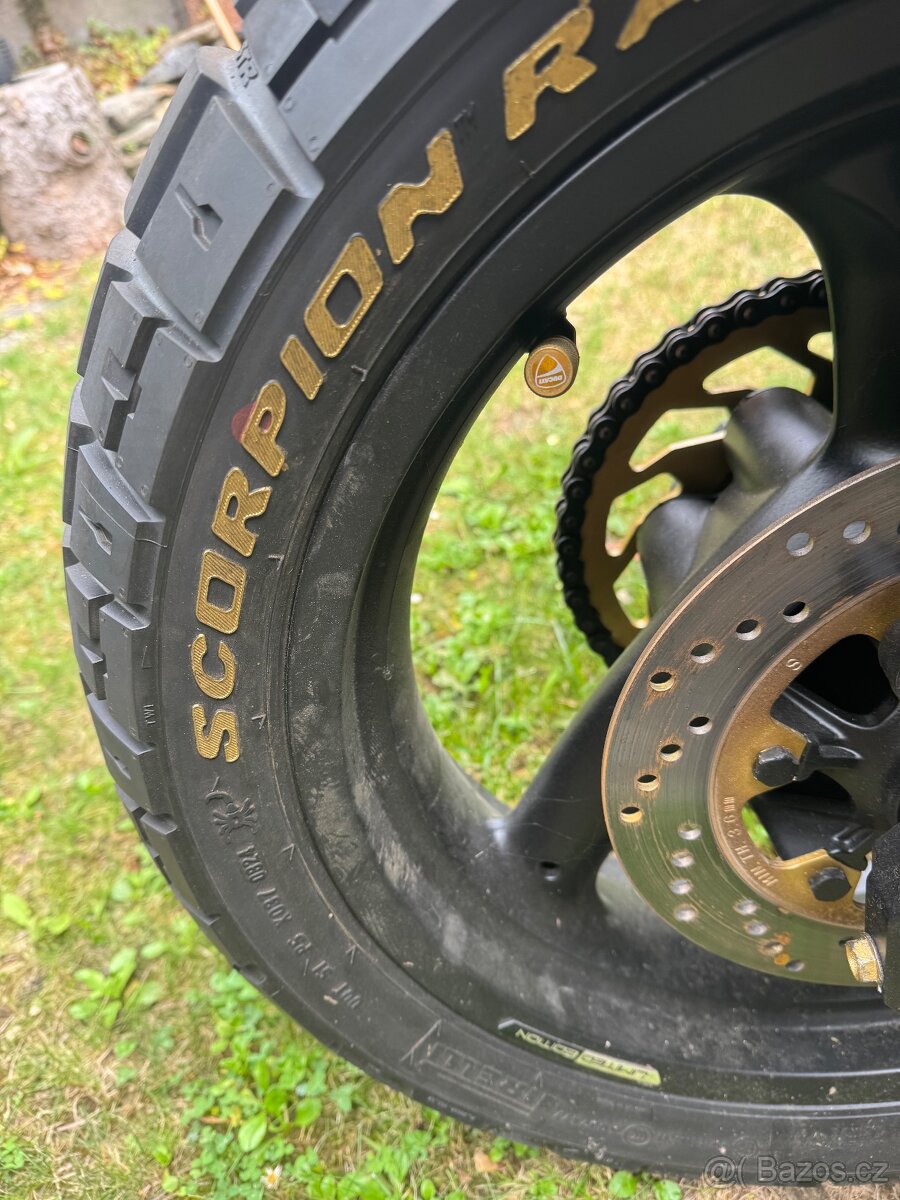 Ducati Monster M 620 IE - 5