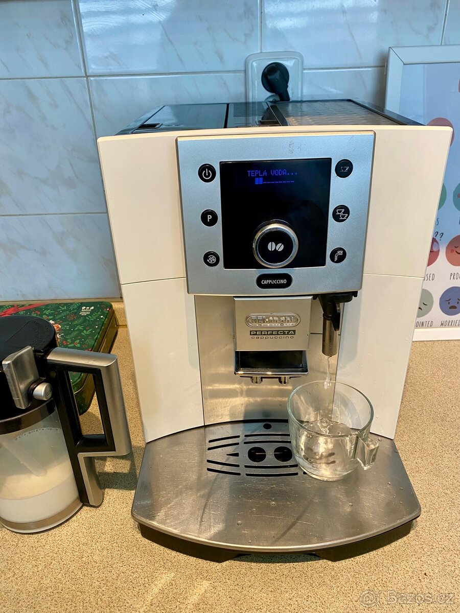 Kávovar DeLonghi Perfecta ESAM 5500 - 5