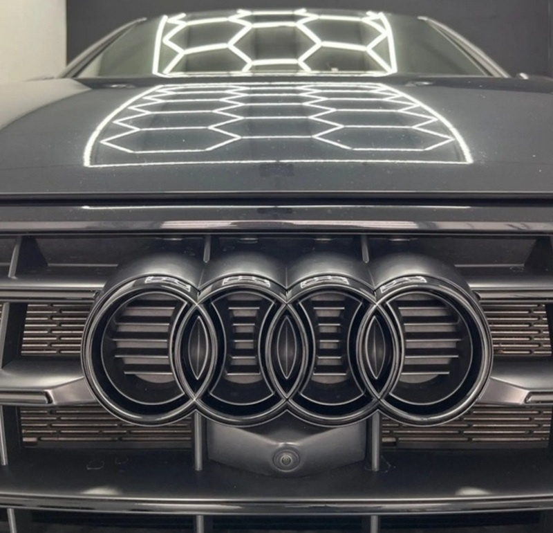 AUDI - Čierne lesklé znaky - 5