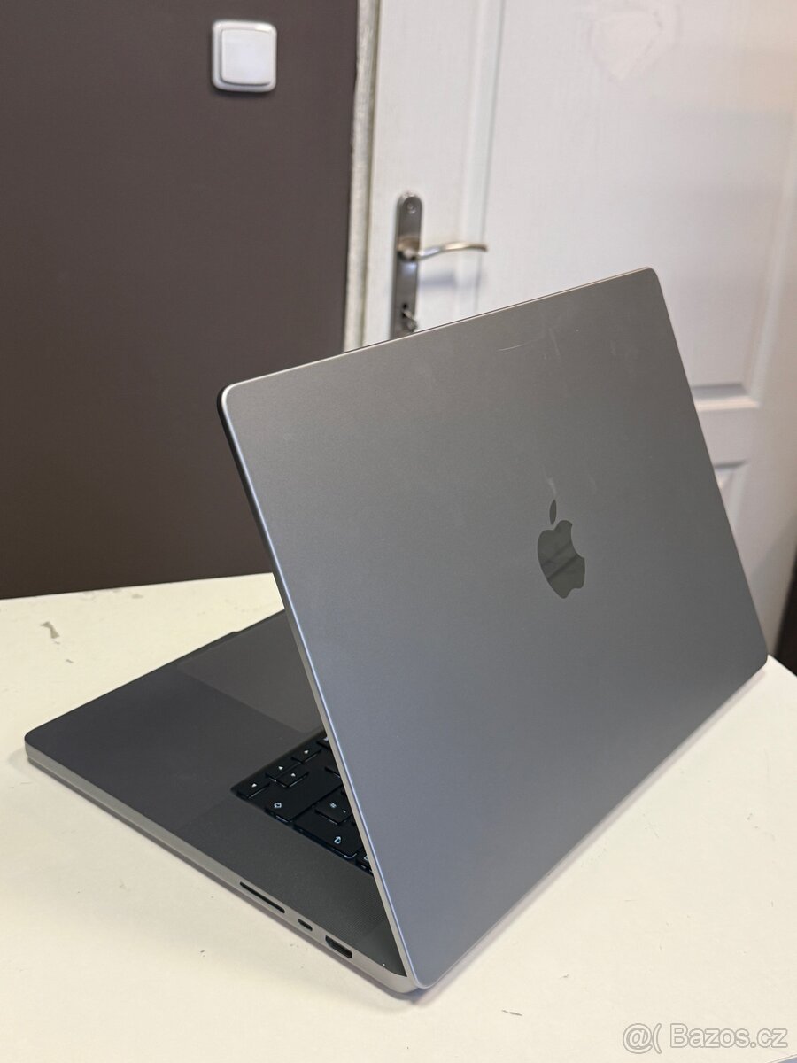 MacBook PRO 16” 2021 M1 MAX - 5