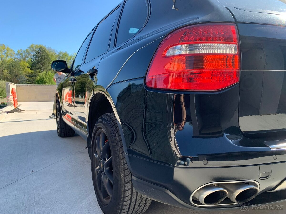 Porsche Cayenne Turbo Tiptronic - 5