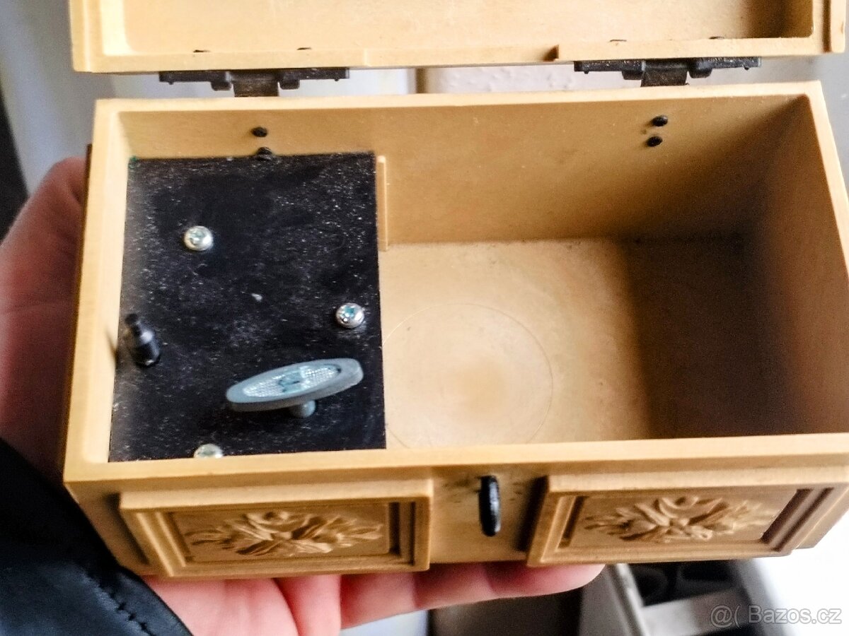 Krásná vintage hrací krabička na poklady SMER ČSSR hrající - 5