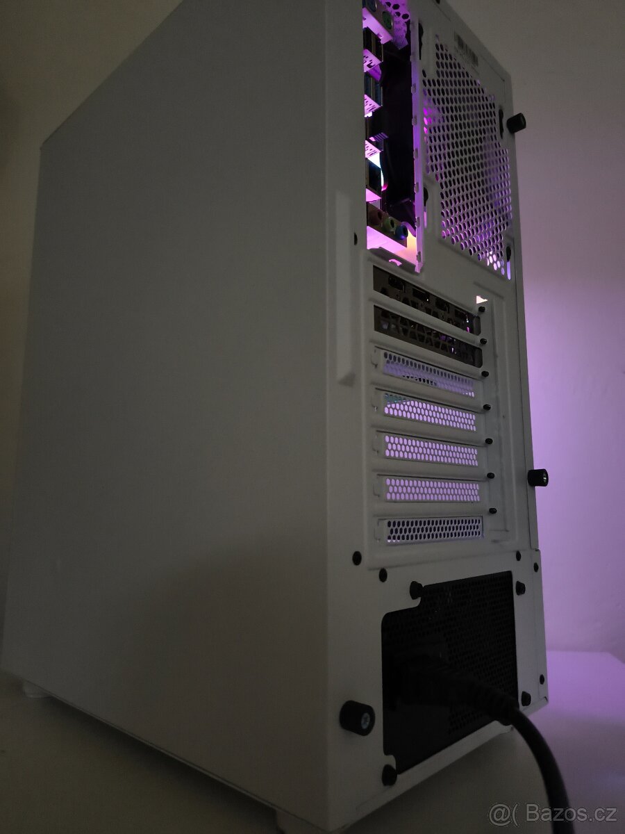 Herní PC "SnowPiercer" - 5