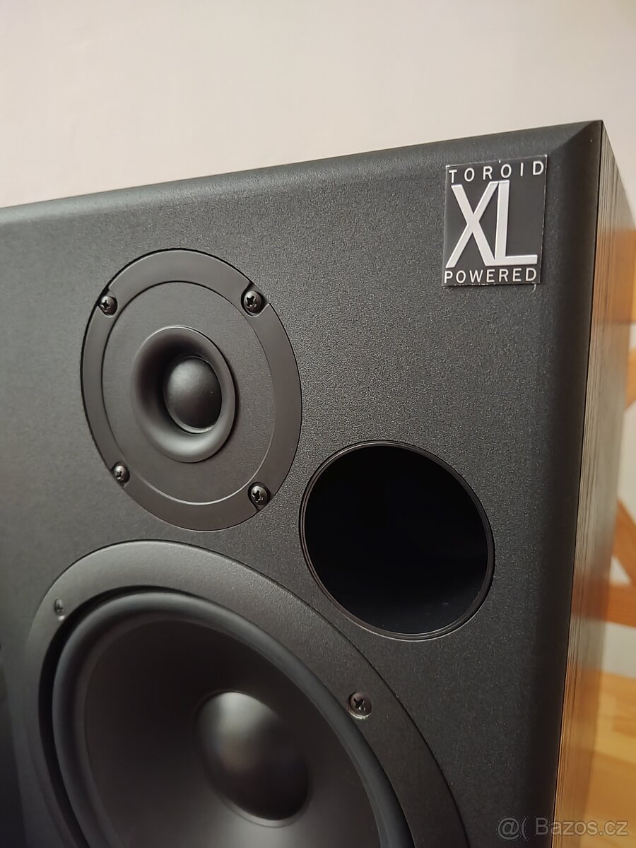 Event TR 8 XL ,150 w ,8" studiové monitory - 5