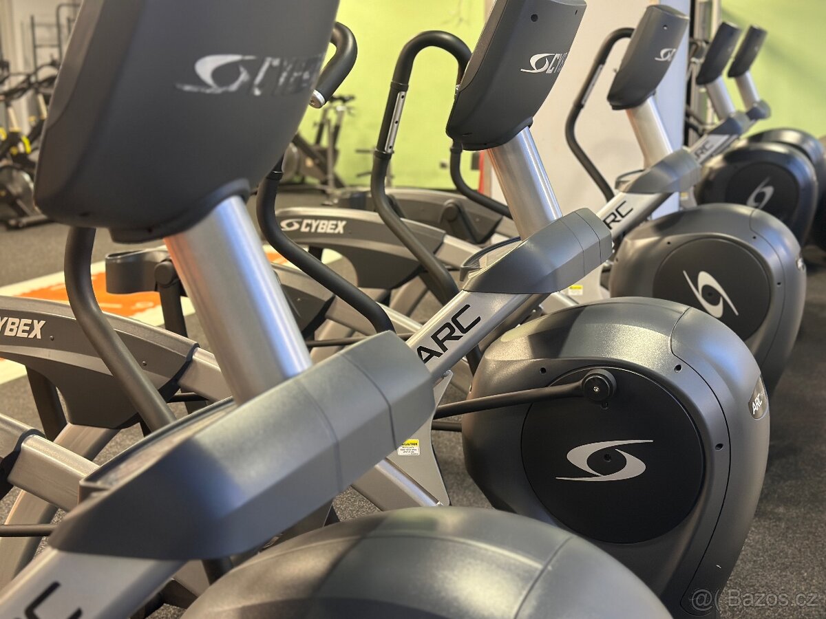 Cybex 750AT Total Body Arc Trainer - 5