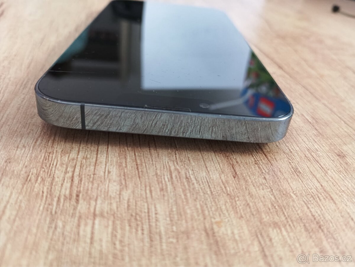 Apple iPhone 13 Pro + Apple Watch 7 cellular 45mm - 5