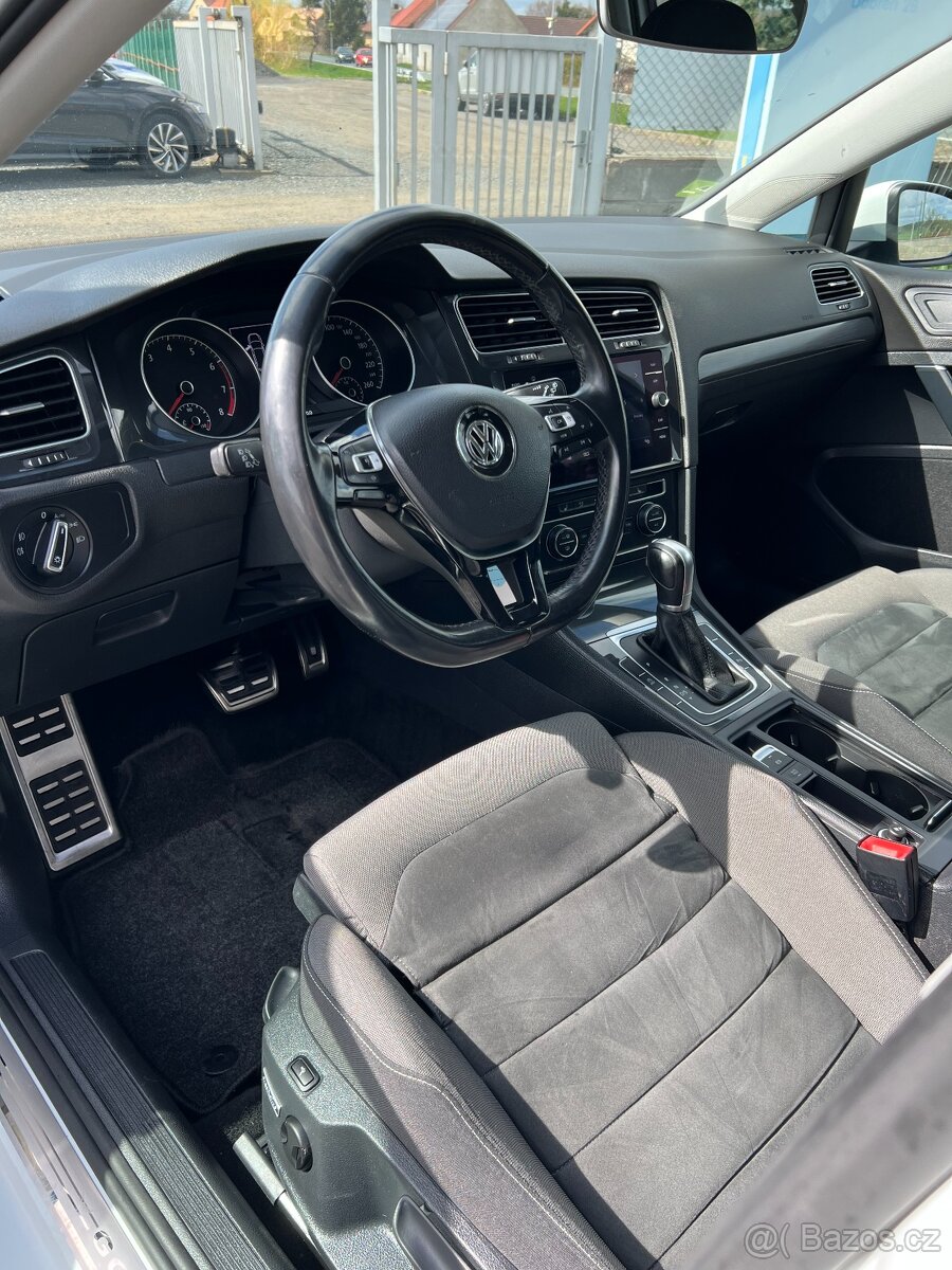 Volkswagen Golf, 1.5 TSI DSG NAVI TAŽNÉ VÝHŘEV 1.M DPH - 5