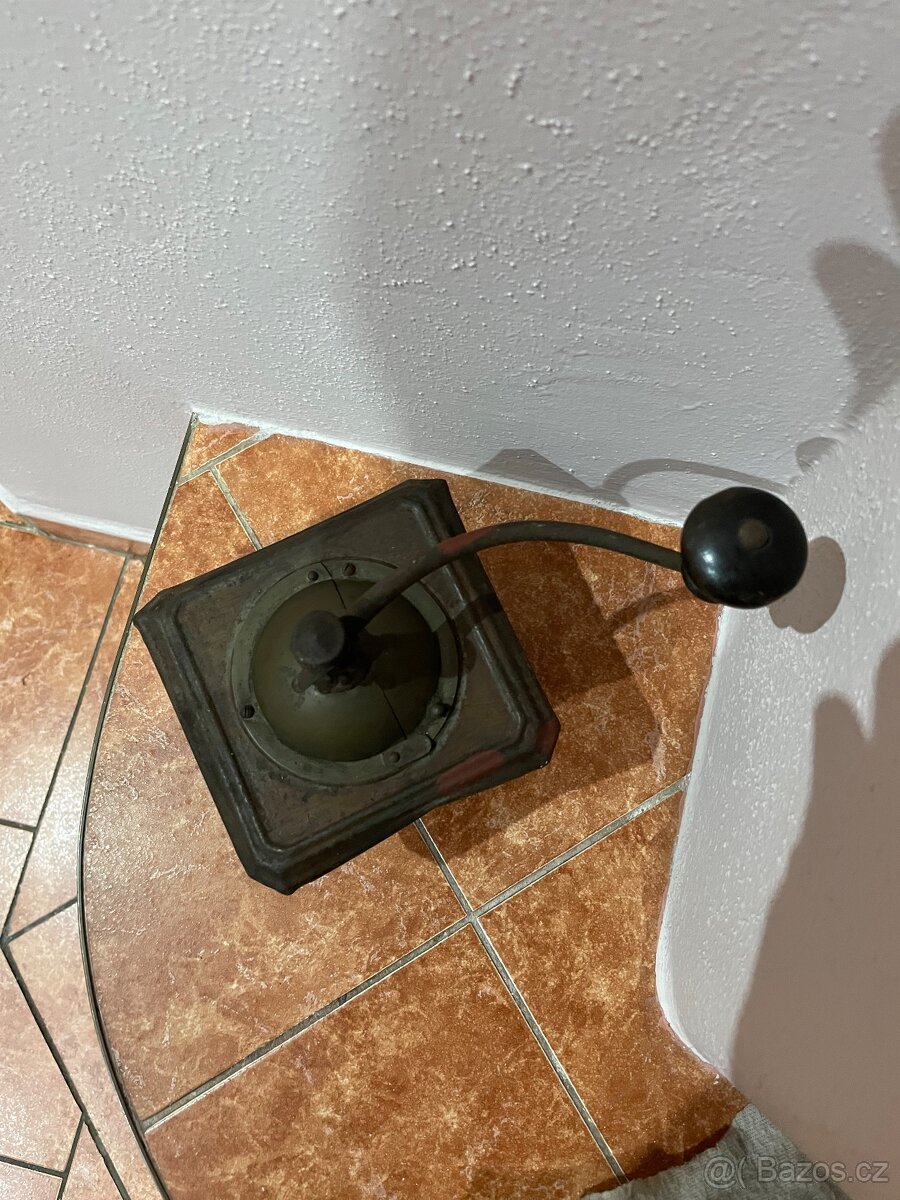 Retro mlýnek na kafe - 5