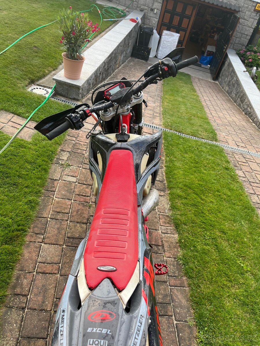 Beta RR 300