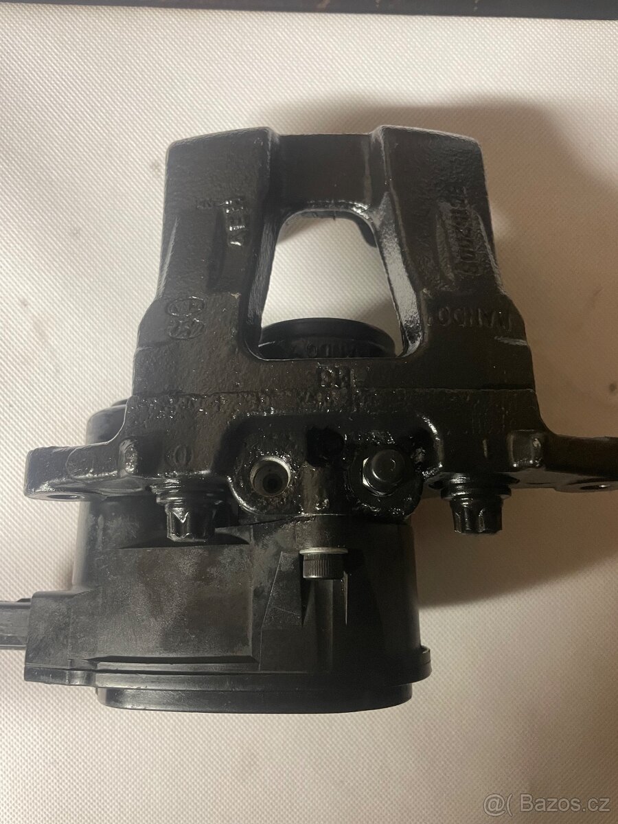 Zadní brzdové třmeny - 5