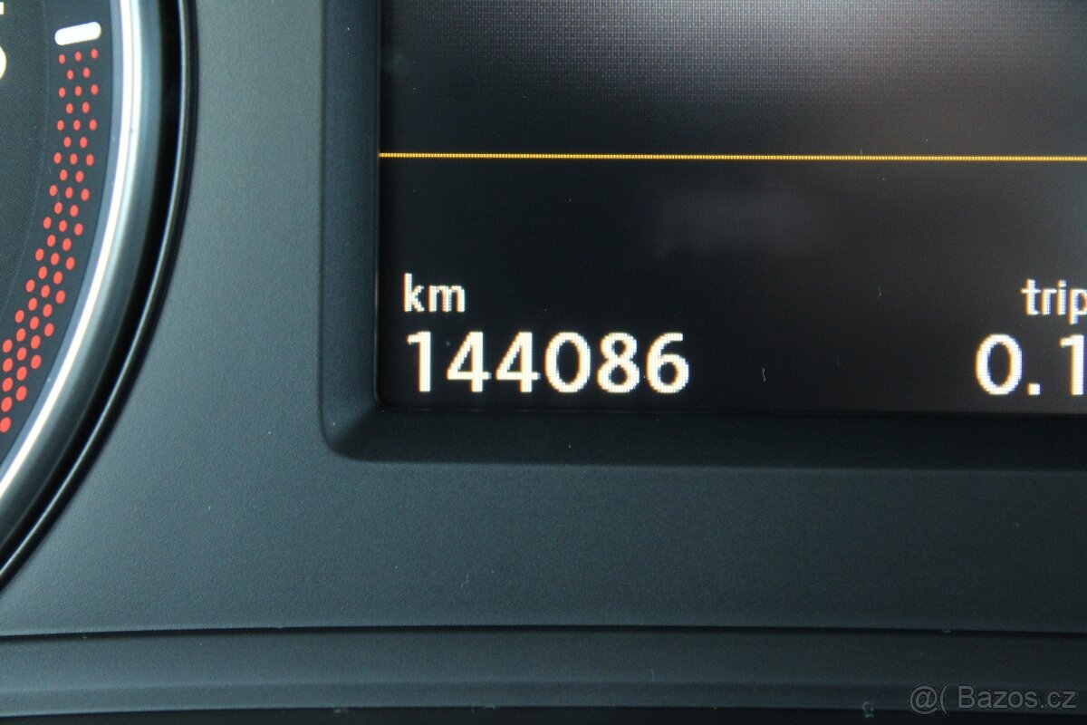 Volkswagen Sharan 2,0 TDI HIGHLINE,DSG,TAŽNÉ,2017 - 5