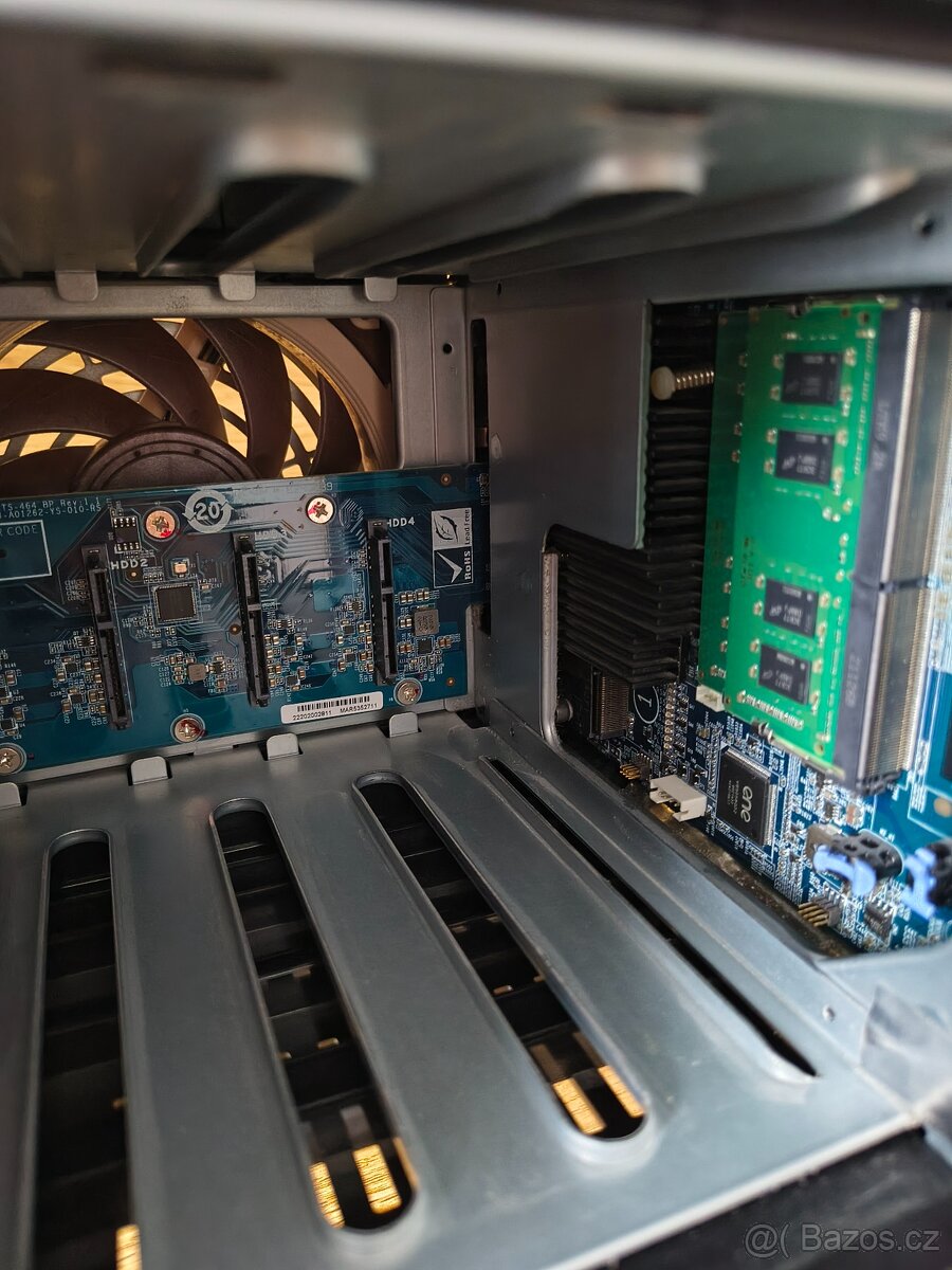 NAS QNAP TS-464 + 2 x 8 TB HDD - 5