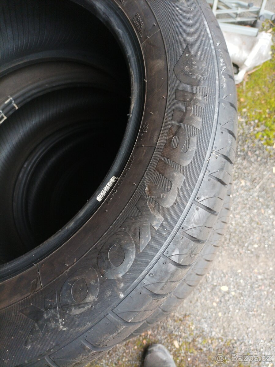Prodám pneu 225/60 R17 - 5
