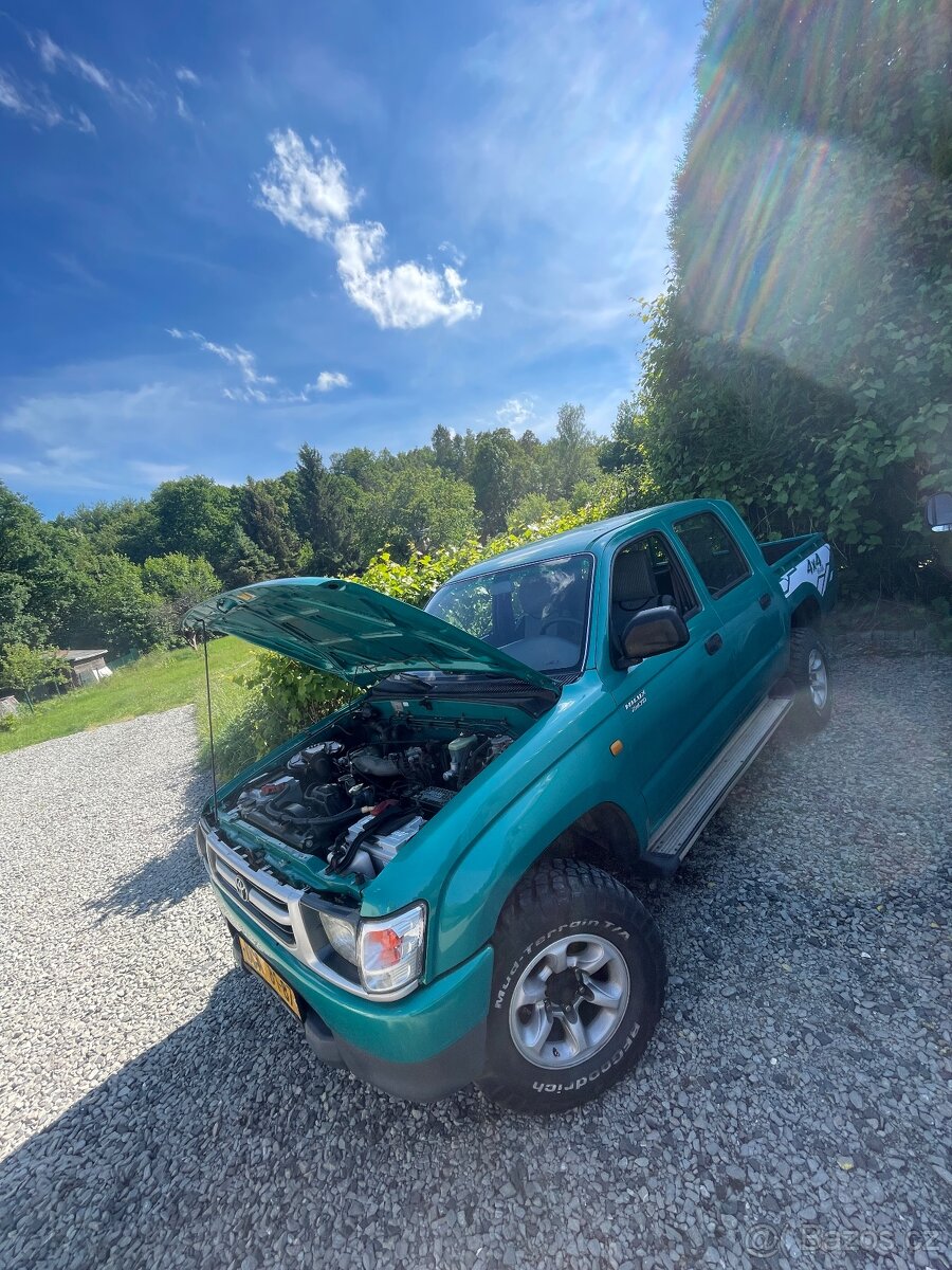Toyota Hilux 2000 - 5
