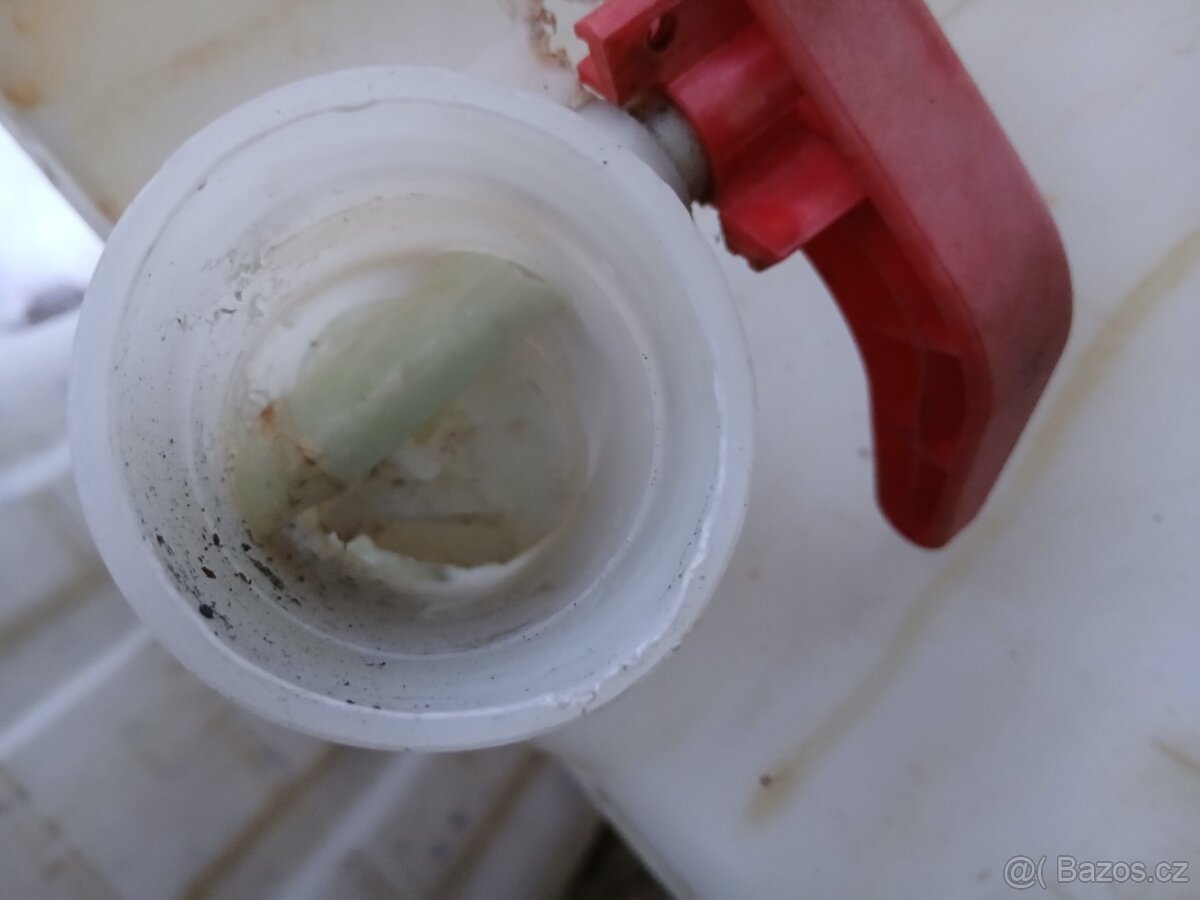 1000. Litrové Nádrže - 5