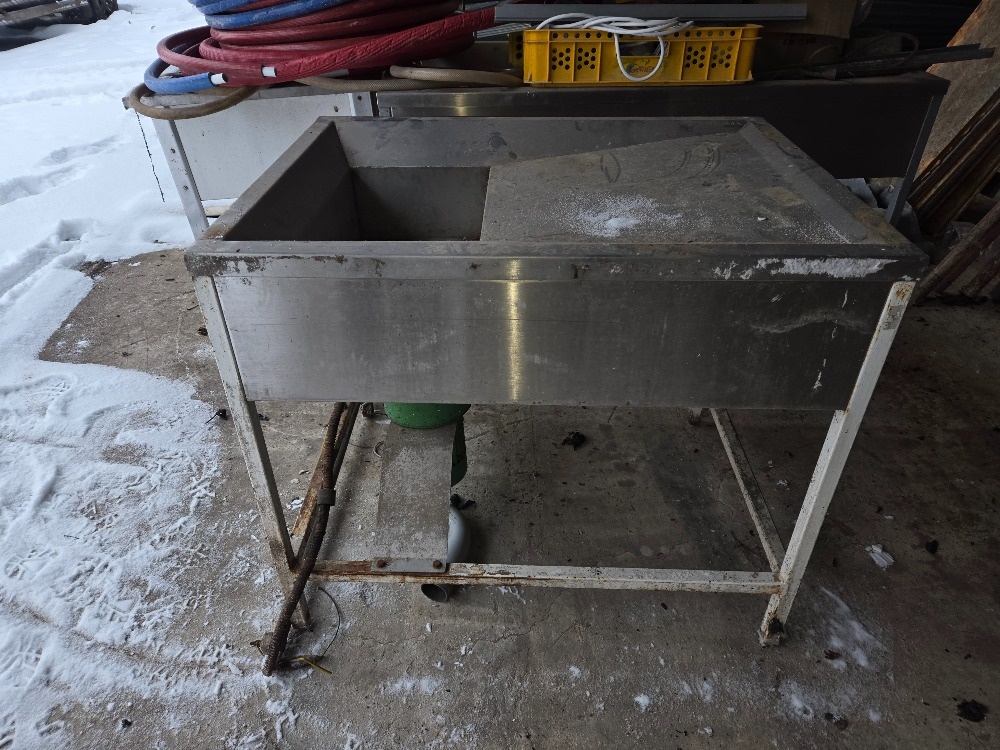 Profi stůl s elektrickým drtičem - 5