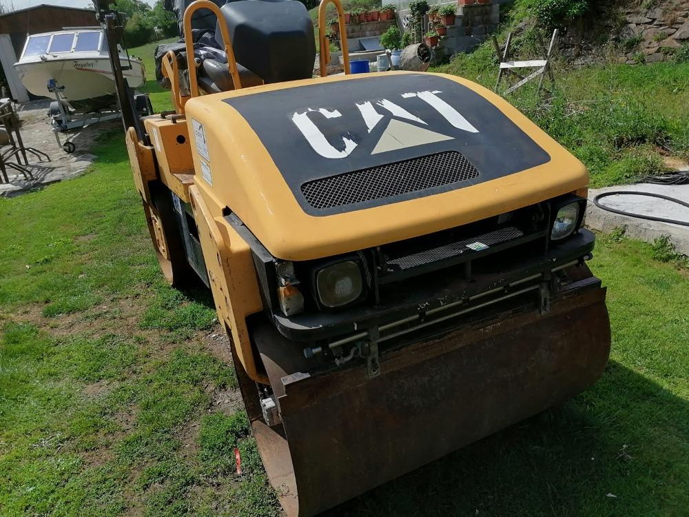 Valec CATERPILLAR - 5