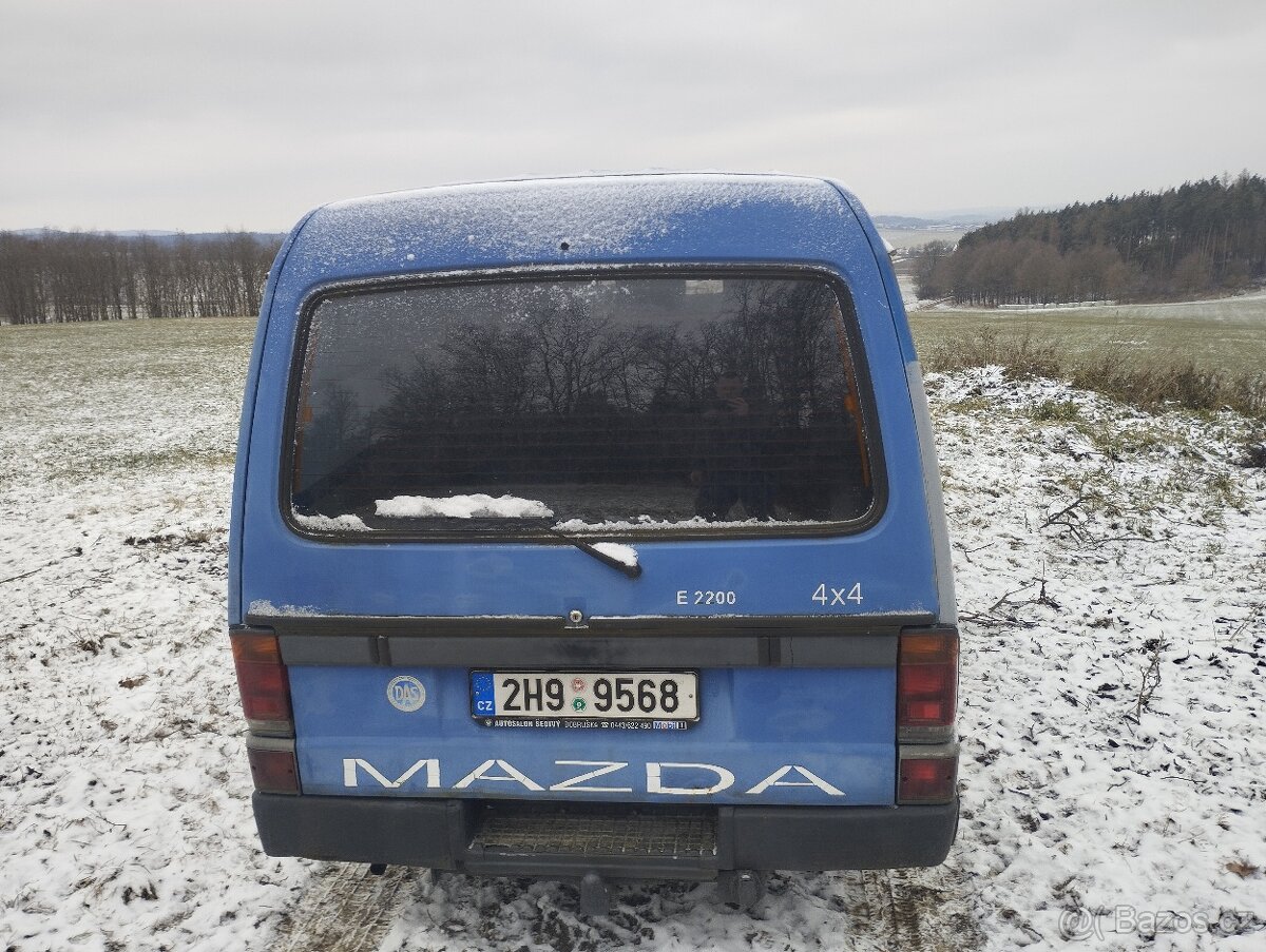 E2200 4x4 - 5