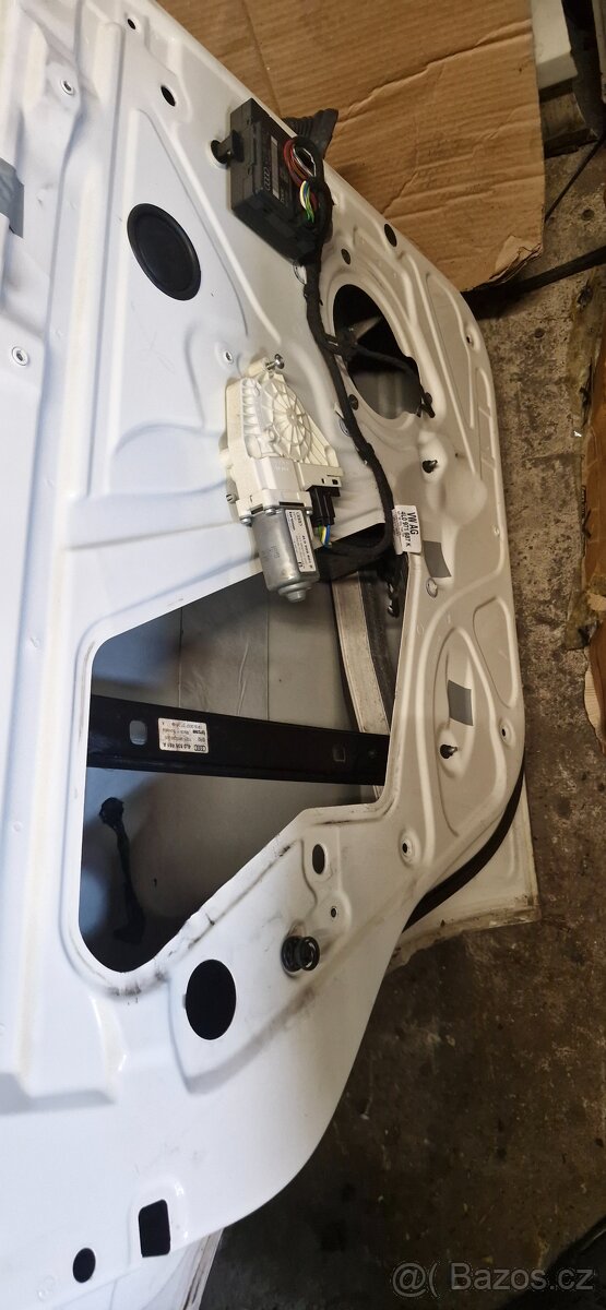 Leve zadni dvere audi Q7 4L - 5