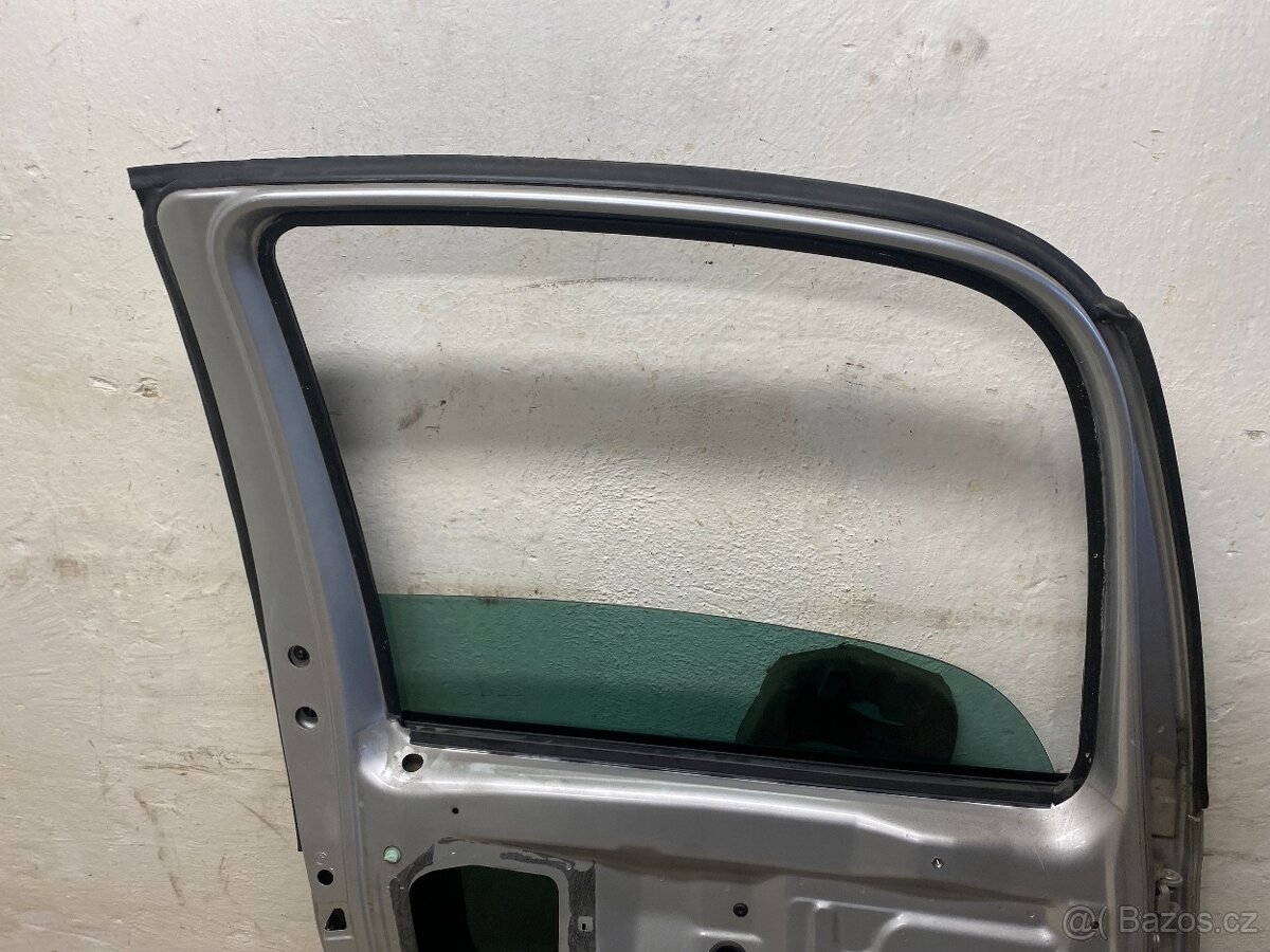 ŠKODA ROOMSTER 2006-2015 - LEVÉ ZADNÍ DVEŘE 9102 - 5