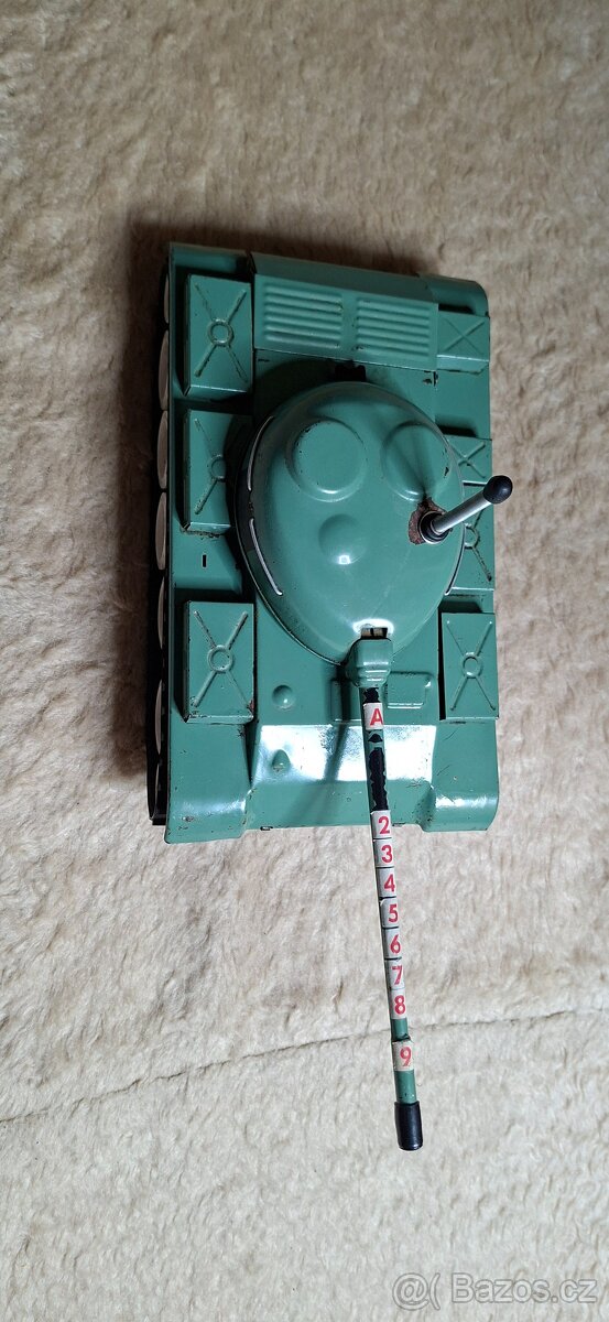 Retro tank - 5
