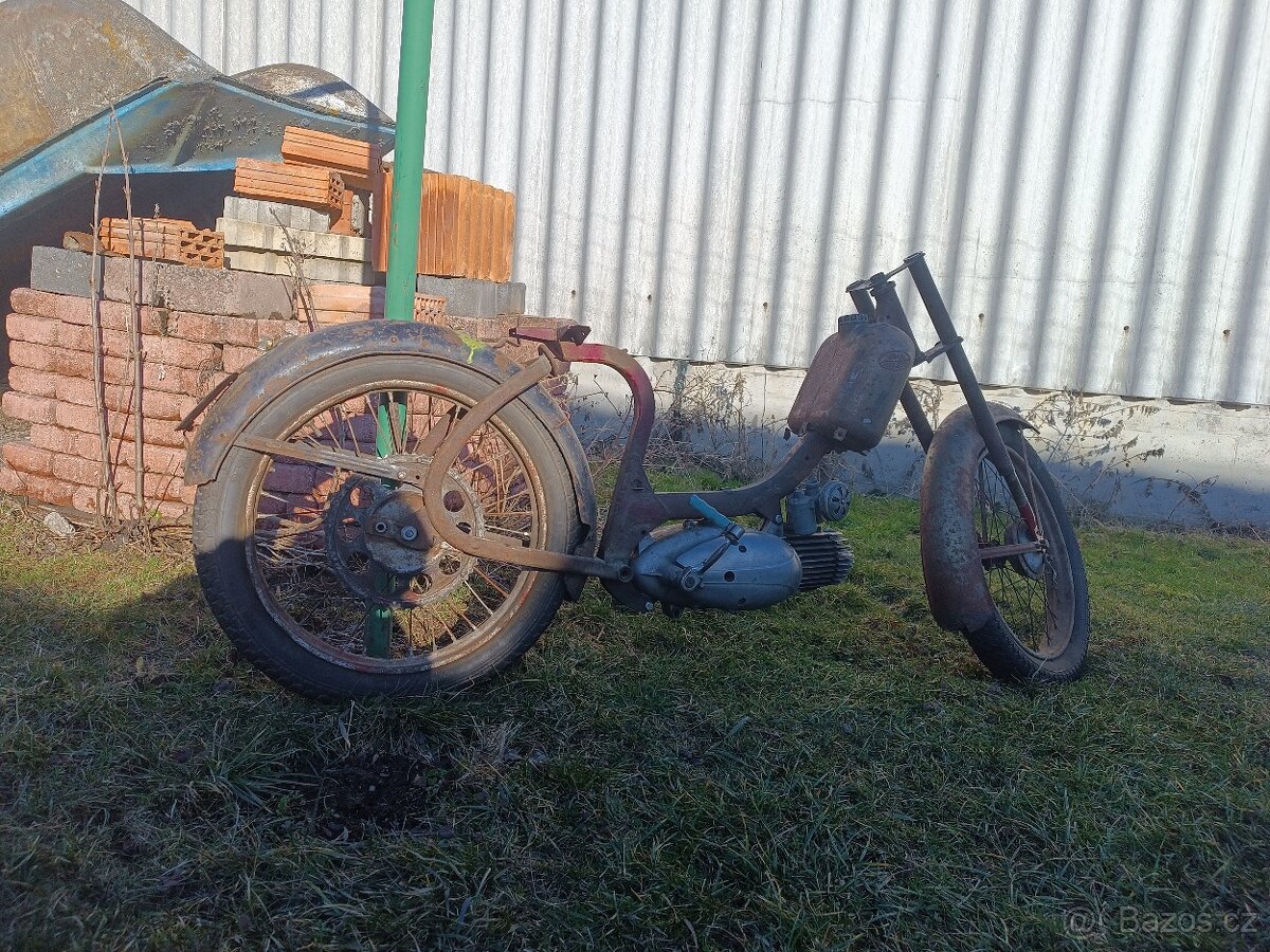 Jawa 50/ 550 pařez - 5