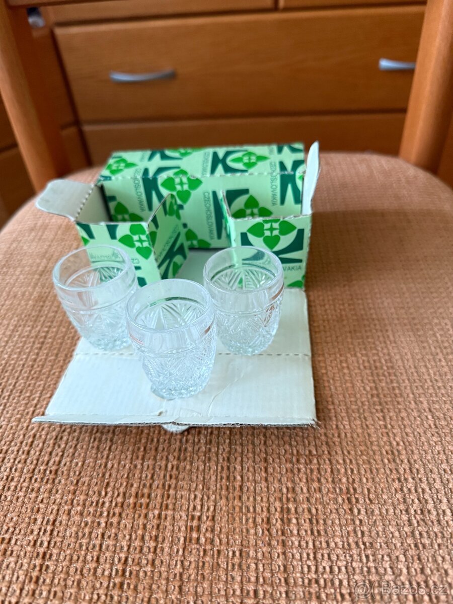 Talíře skleničky - 5