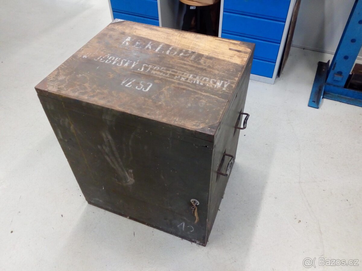 Vojenský šicí stroj - 5