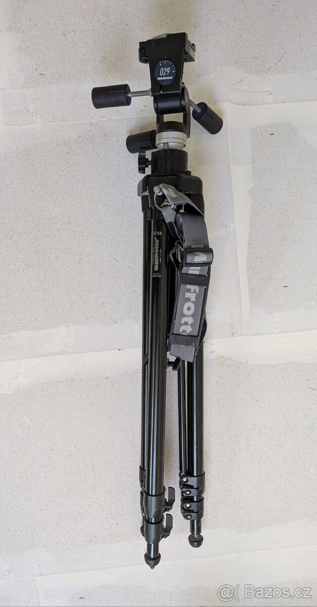 Profi stativ Manfrotto 075B a hlava 029 - 5