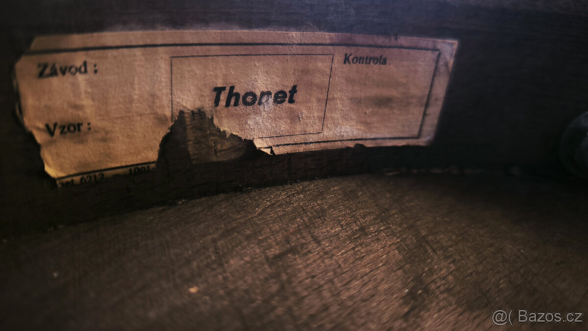 rozkládací jídelní stůl a 4x židle Thonet - 5