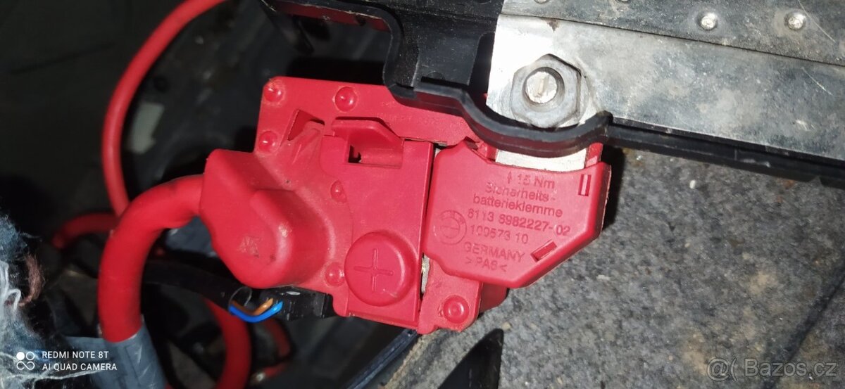 BMW E60 E90 3 / 5 Series IBS Minus i plus Odpojovač - 5