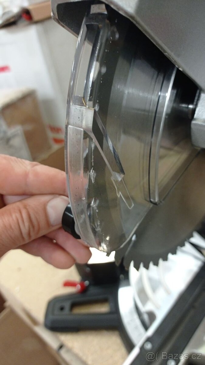 Metabo Kapovací pila KGS 254 M 613254000 - 5