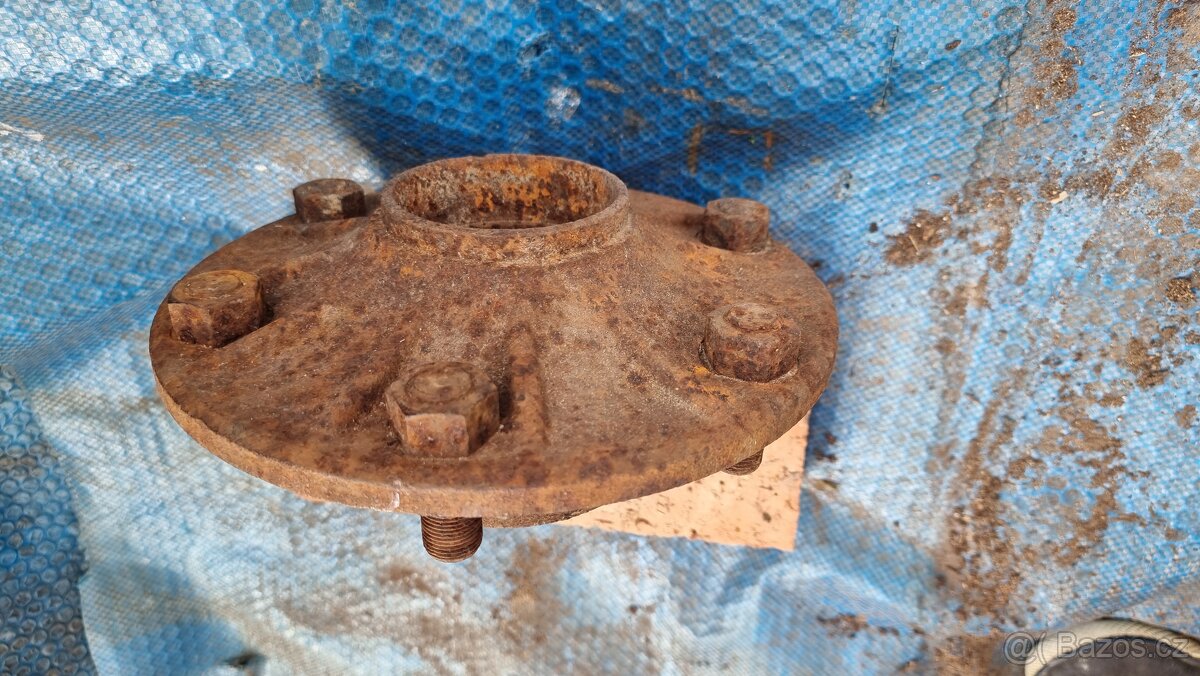 Náboj kola Škoda 30 - 5