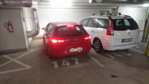 Benešov parking auto či moto v teple - 5
