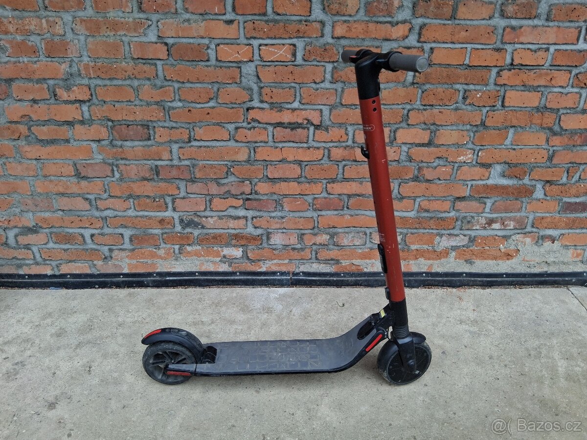 Elektro koloběžka Segway - 5