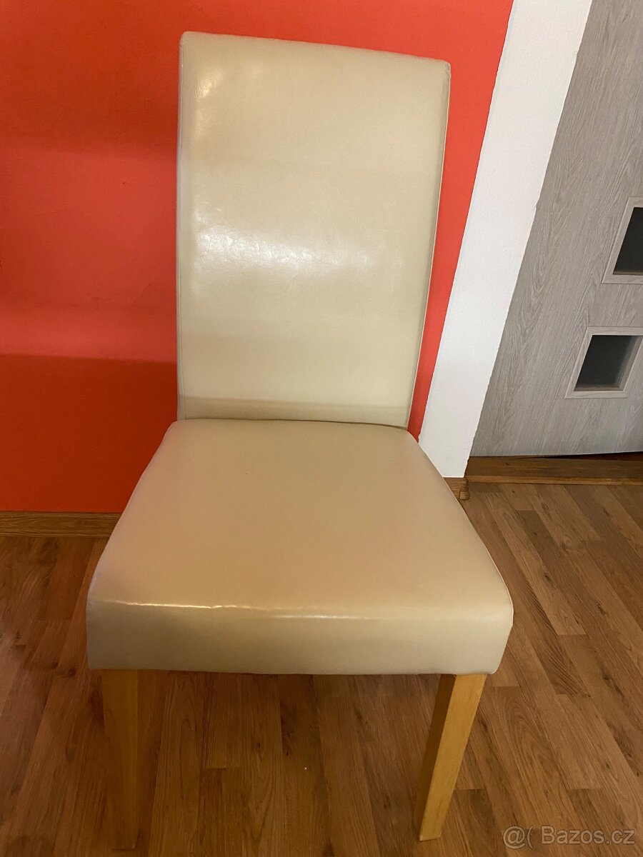 Rozkládací jídelní stůl - 5