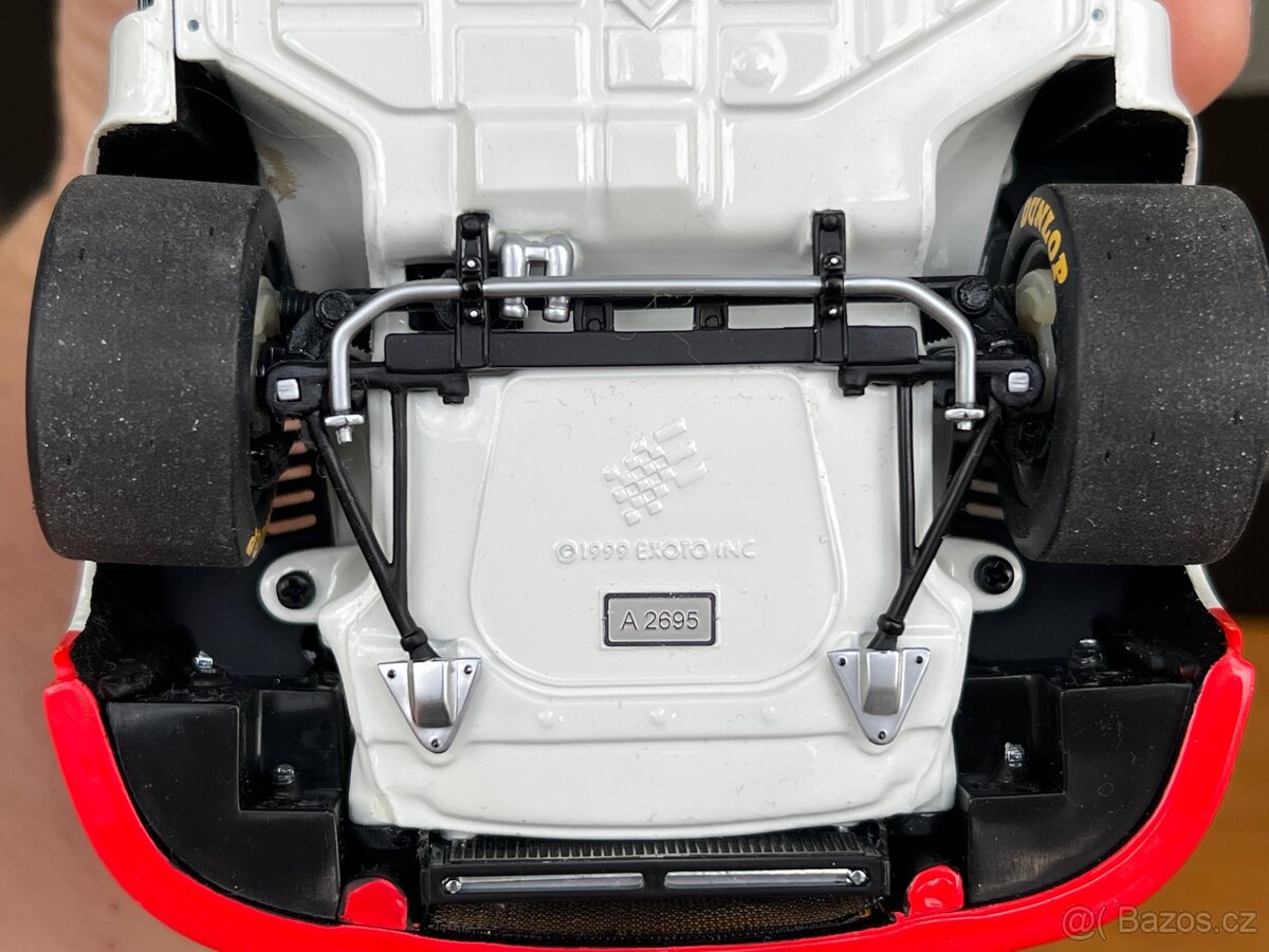 Porsche 935 1:18 EXOTO Martini - 5