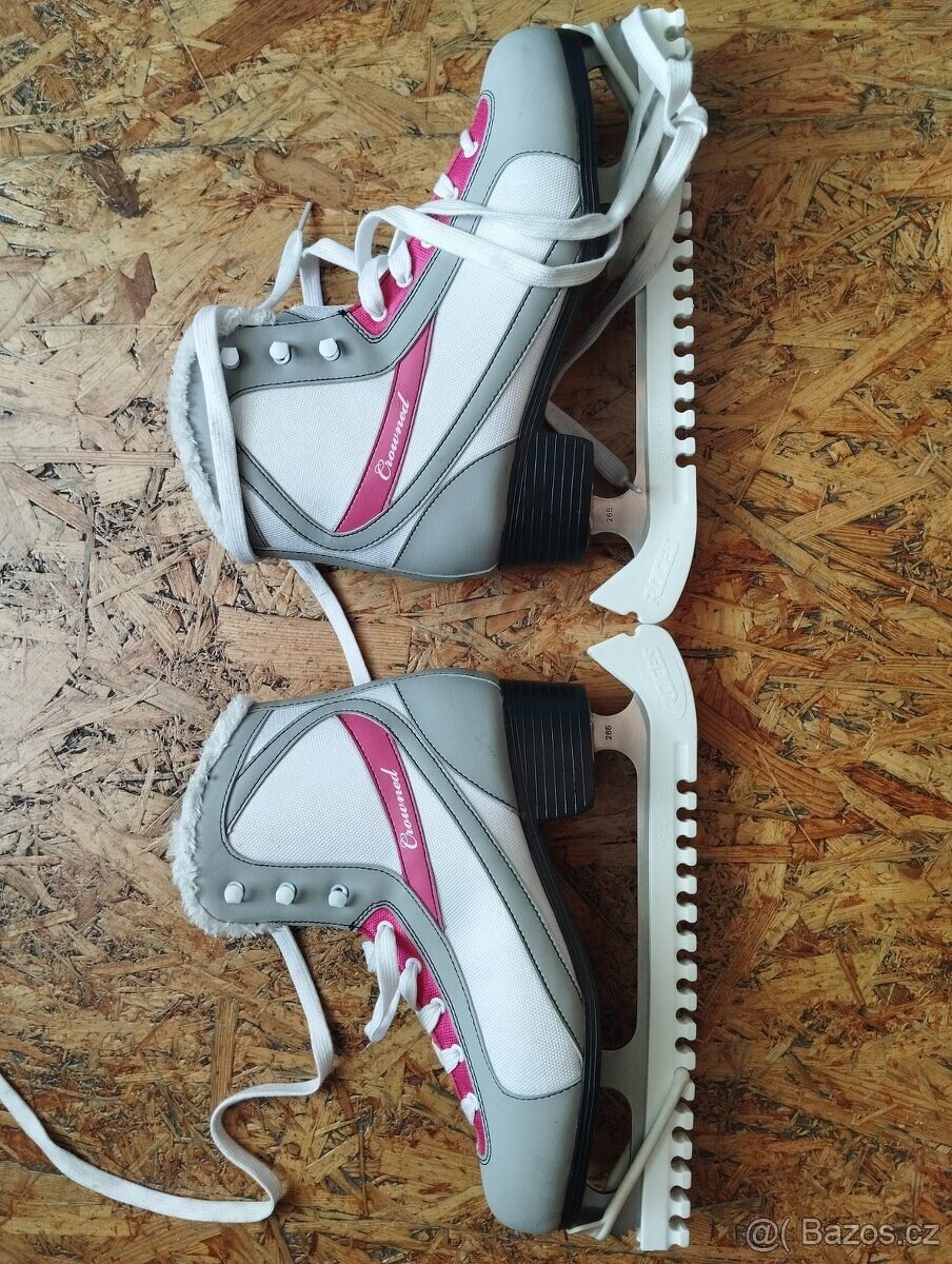 Dámská lední brusle vel 42 rezervace - 5