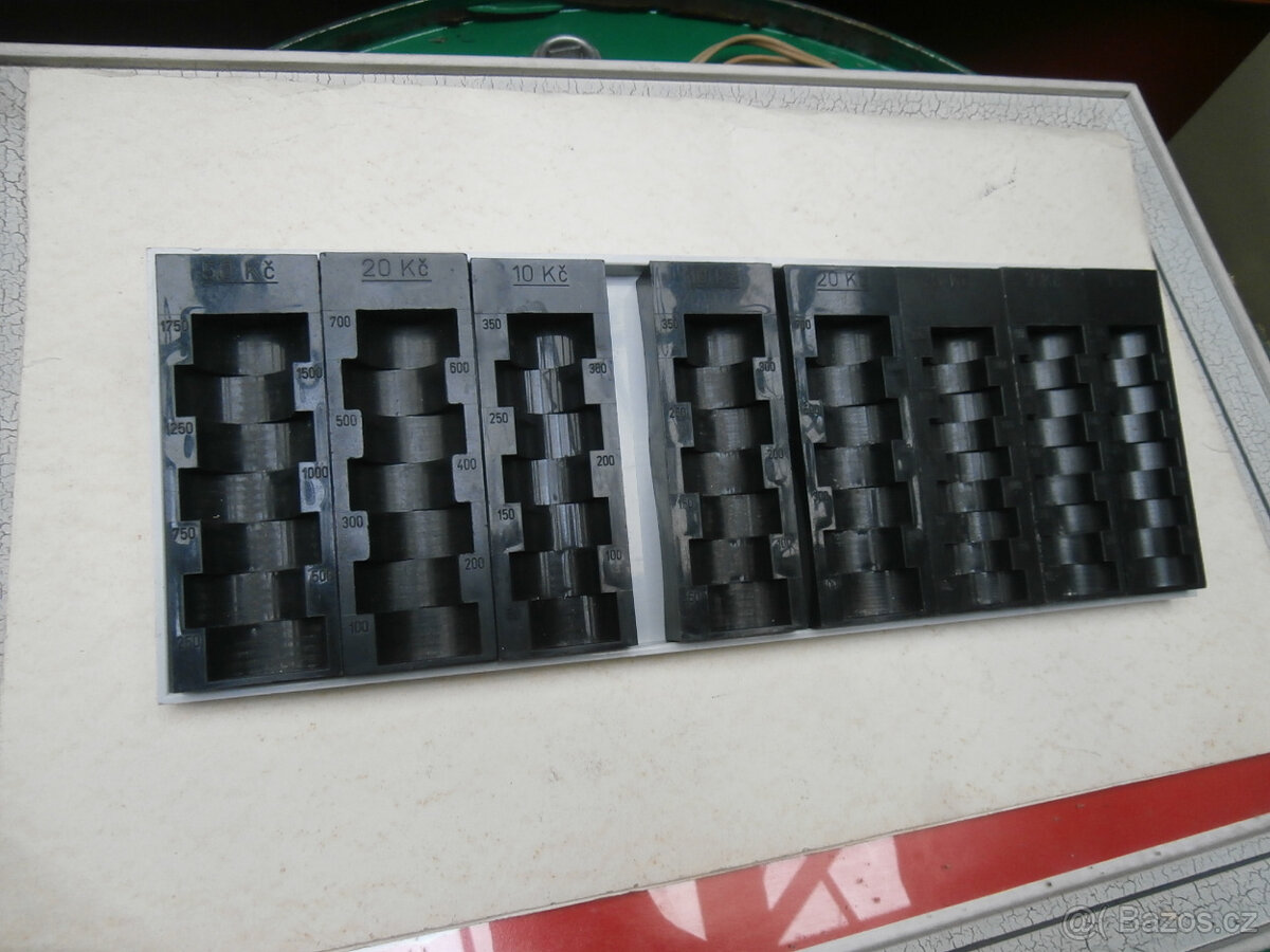 Mincovníky pokladní plastové použité za 300 kč - 5