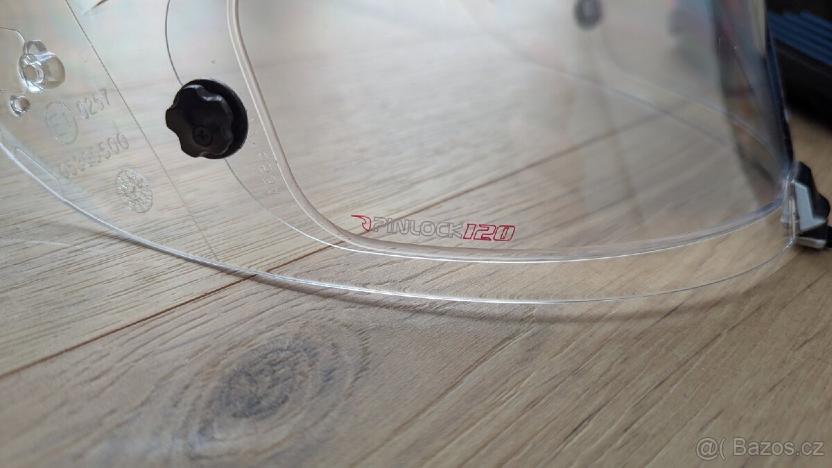 Prodám integrální přilbu HJC - 5