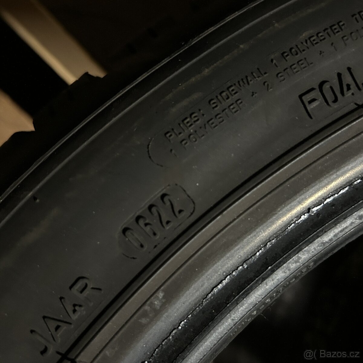 Zimní pneu 235/45 R18 98v dunlop 7-7,5mm - 5