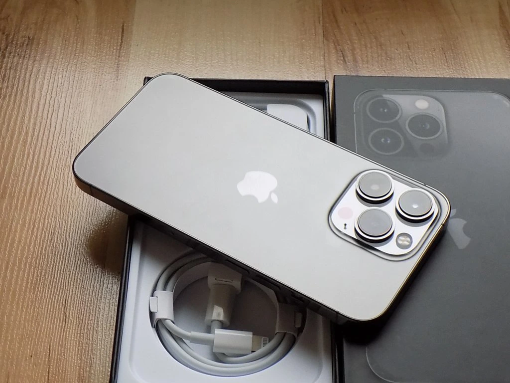  Apple iPhone 13 Pro Graphite 128 GB, top stav - 5