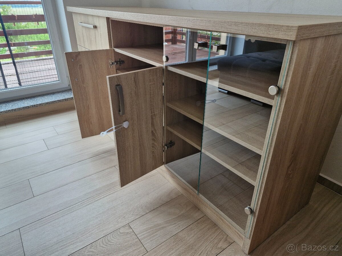 Kvalitní skříně/komody - do obýváku + peřiňák - 5