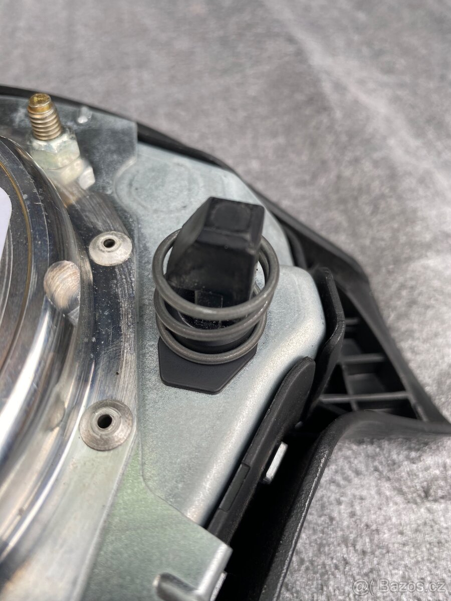 Airbag Seat pro tříramenný sportovní volant - 5