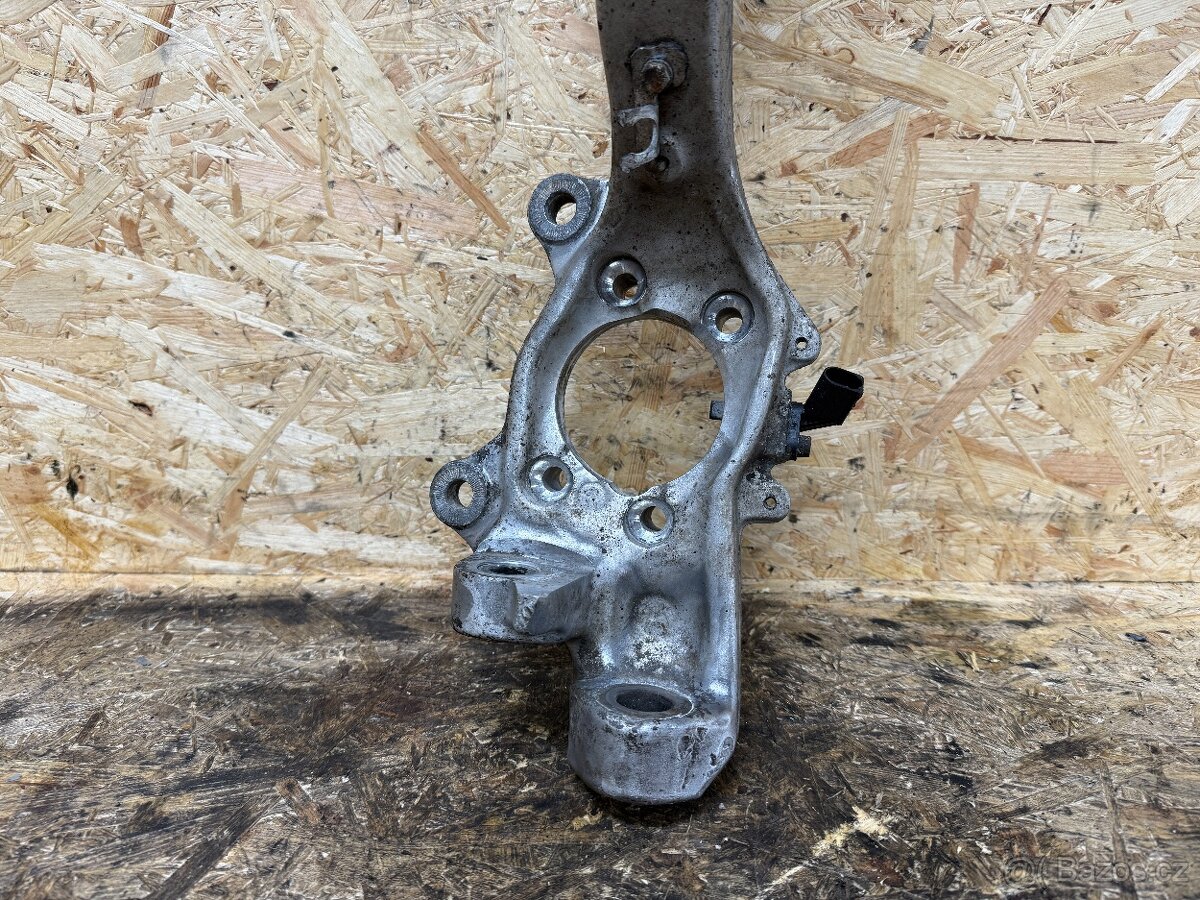 LEVÁ PŘEDNÍ TĚHLICE AUDI A6 C6 3.0 TDI 4F0407241 - 5